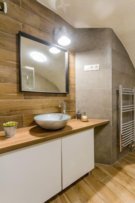Charming Central Residence By Newave Apartments Budapest Esterno foto